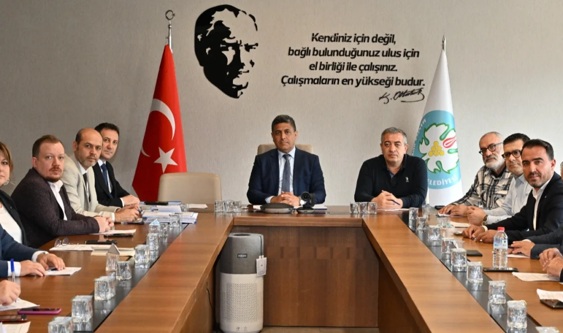 Manisa Büyükşehir Belediyesi’nin haftalık olağan encümen toplantısı, Genel Sekreter Burak