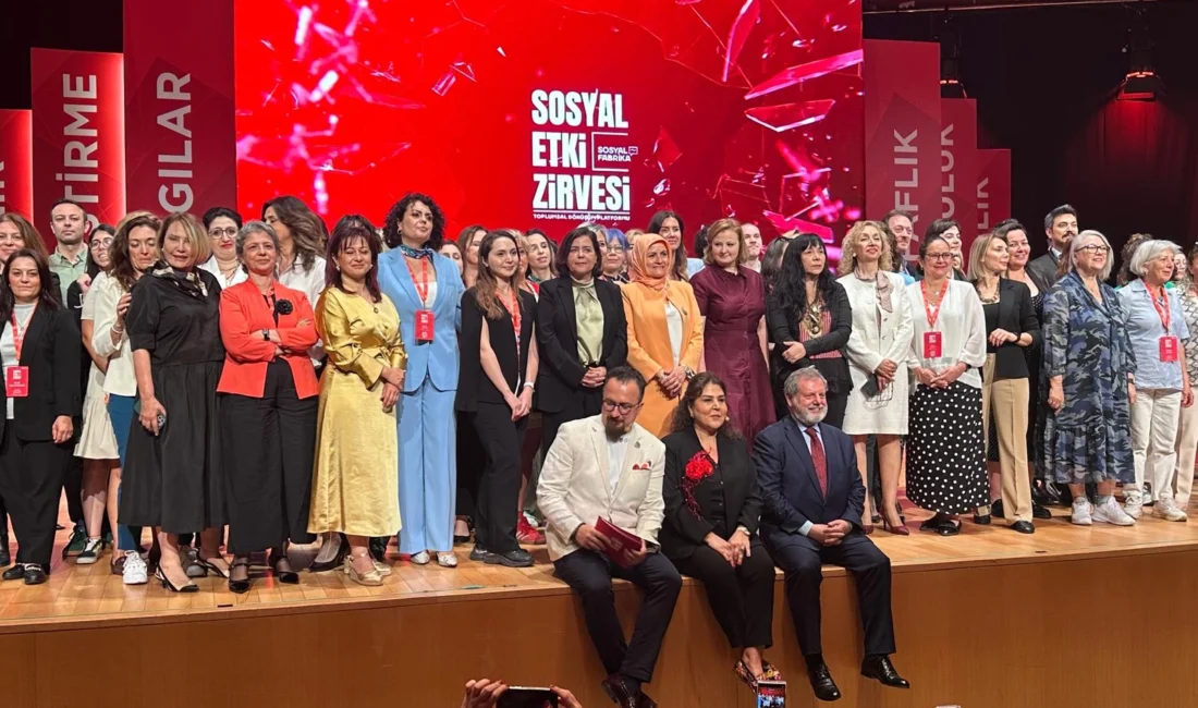 Sosyal Etki Zirvesi’nin ikincisi, “Birliktelik Zamanı” temasıyla İş Sanat’ta düzenlendi.