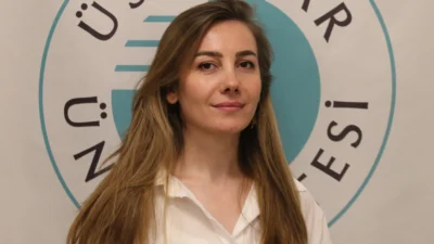 Takma kirpik ve kirpik kıvırıcı kullanımı konusunda önemli uyarılarda bulunan