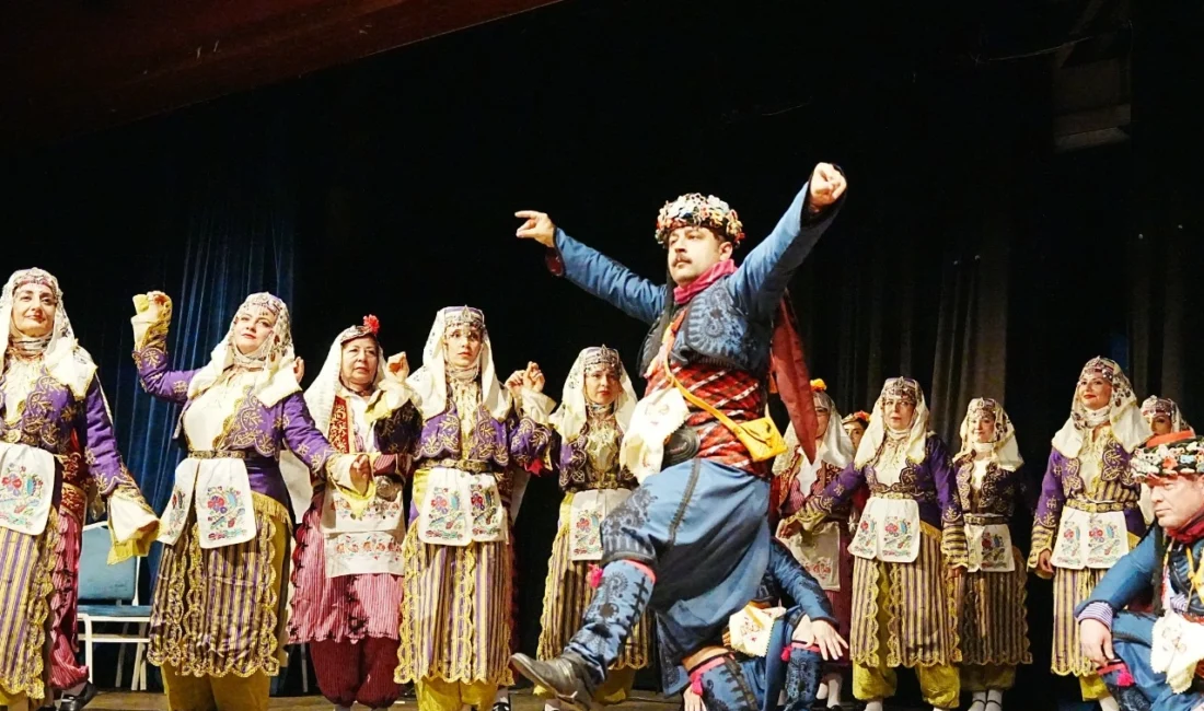 İzmir İl Millî Eğitim Müdürlüğü tarafından düzenlenen kültür-sanat faaliyetleri kapsamında,