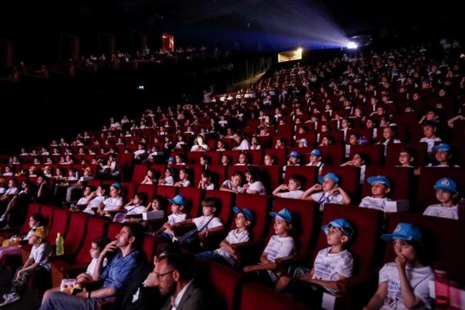 TÜİK’in 2024 verilerine göre sinema seyircisi yüzde 4,9, tiyatro seyircisi