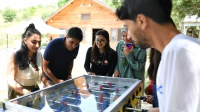 Üniversite sınavına hazırlanan adaylar, Beylikdüzü Belediyesi’nin düzenlediği gençlik kampında buluştu.