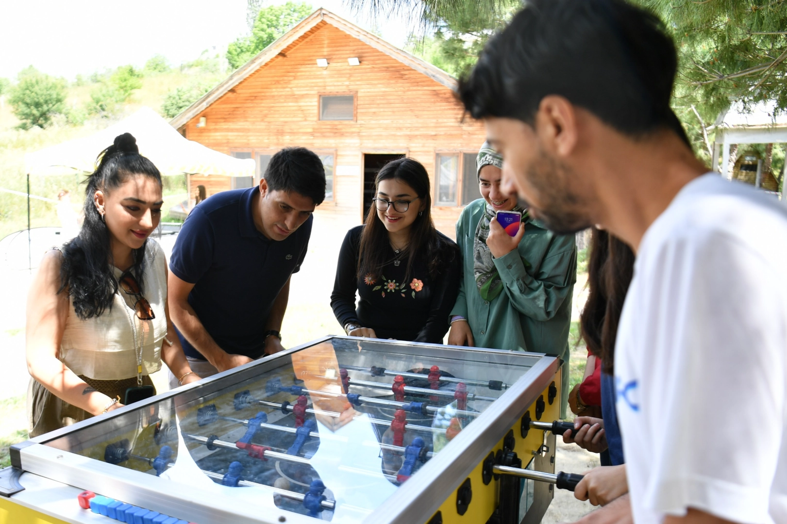 Üniversite sınavına hazırlanan adaylar, Beylikdüzü Belediyesi’nin düzenlediği gençlik kampında buluştu.