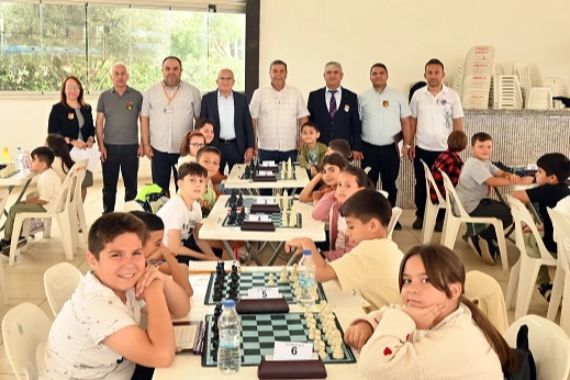 Antalya Kumluca Belediyesi ve Türkiye Satranç Federasyonu iş birliğiyle düzenlenen