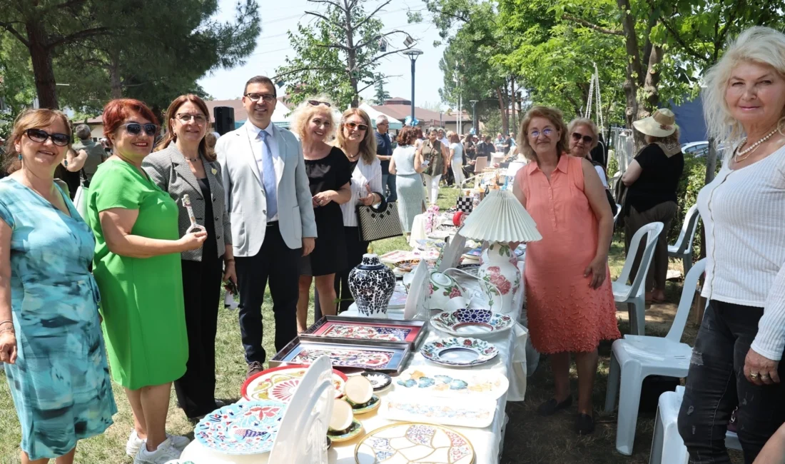Bursa Nilüfer Belediyesi Altınşehir Olgun Gençlik Merkezi’nde düzenlenen yıl sonu