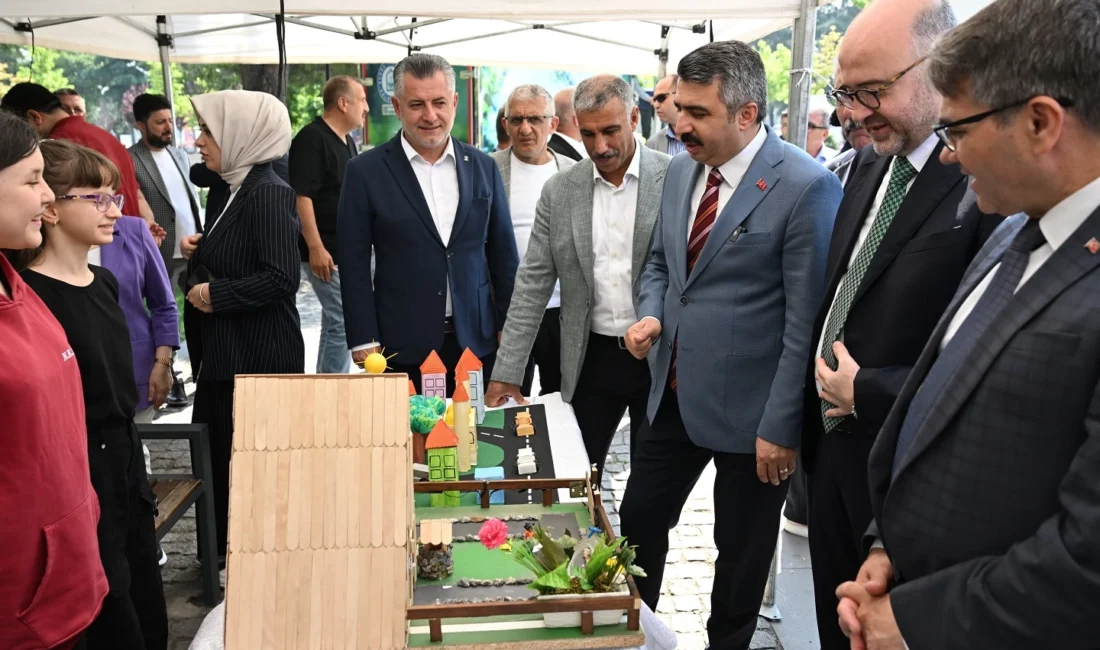 Bursa Yıldırım Belediyesi tarafından düzenlenen Dünya Çevre Günü etkinlikleri kapsamında Belediye