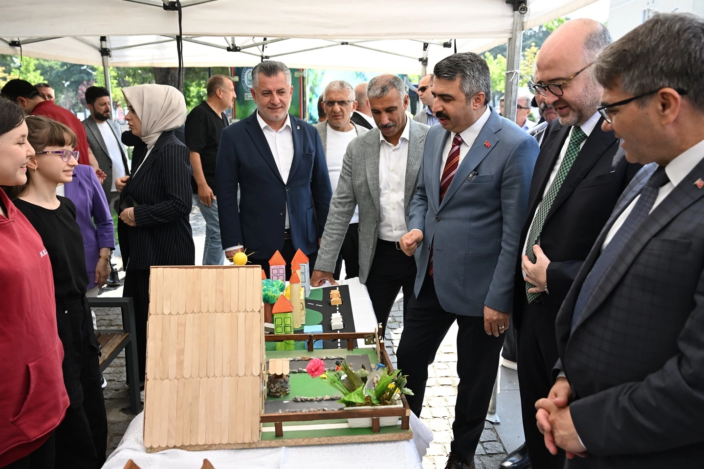 Bursa Yıldırım Belediyesi tarafından düzenlenen Dünya Çevre Günü etkinlikleri kapsamında Belediye