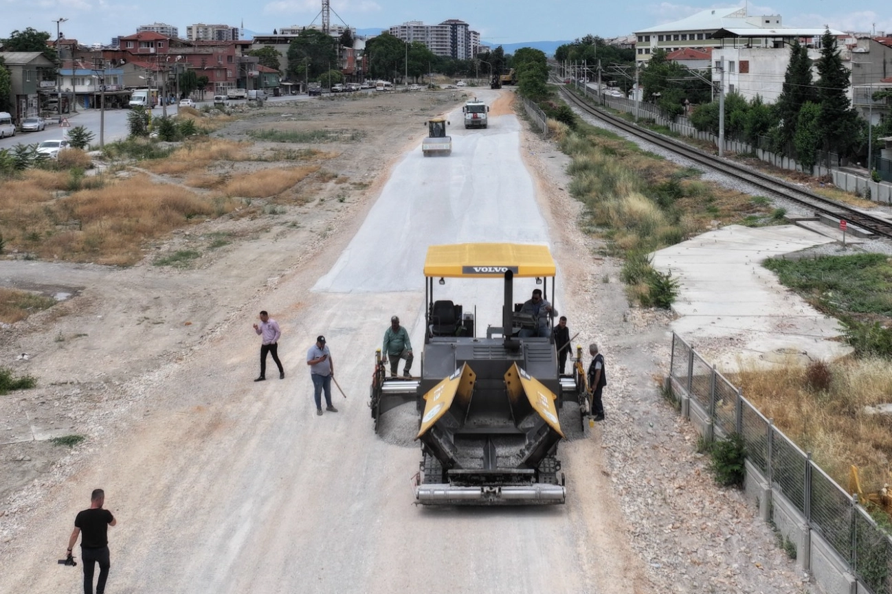Manisa’da, 18 yıldır çözülemeyen Cider Yolu sorunu sona eriyor. Şehir