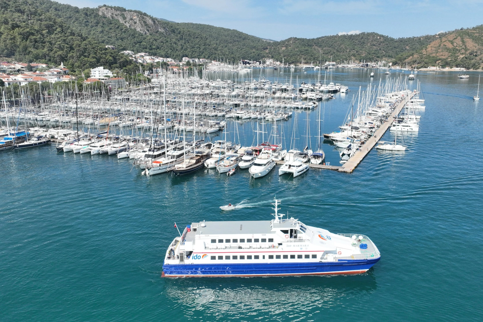 Muğla Büyükşehir Belediyesi ve İDO iş birliğiyle hayata geçirilen Fethiye-Rodos