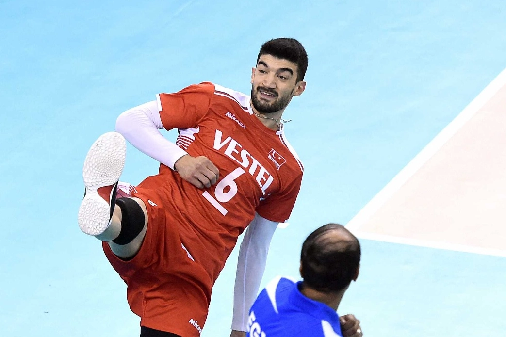 2024-2025 sezonunda Efeler Ligi’nde mücadele etmeye hazırlanan Gebze Belediyespor Erkek Voleybol