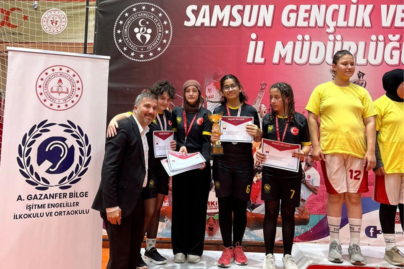 Kocaeli Karamürsel Ahmet Gazanfer Bilge İşitme Engelliler Ortaokulu, Samsun’daki Okul