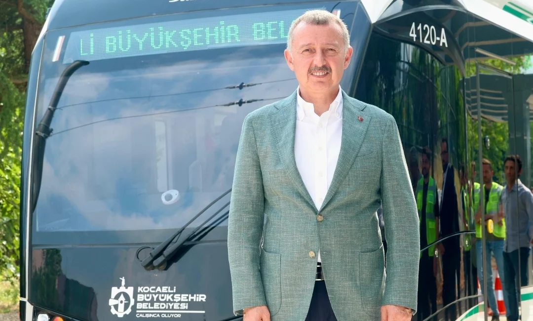 Kocaeli Büyükşehir Belediye Başkanı Doç. Dr. Tahir Büyükakın, Alikahya Stadyum