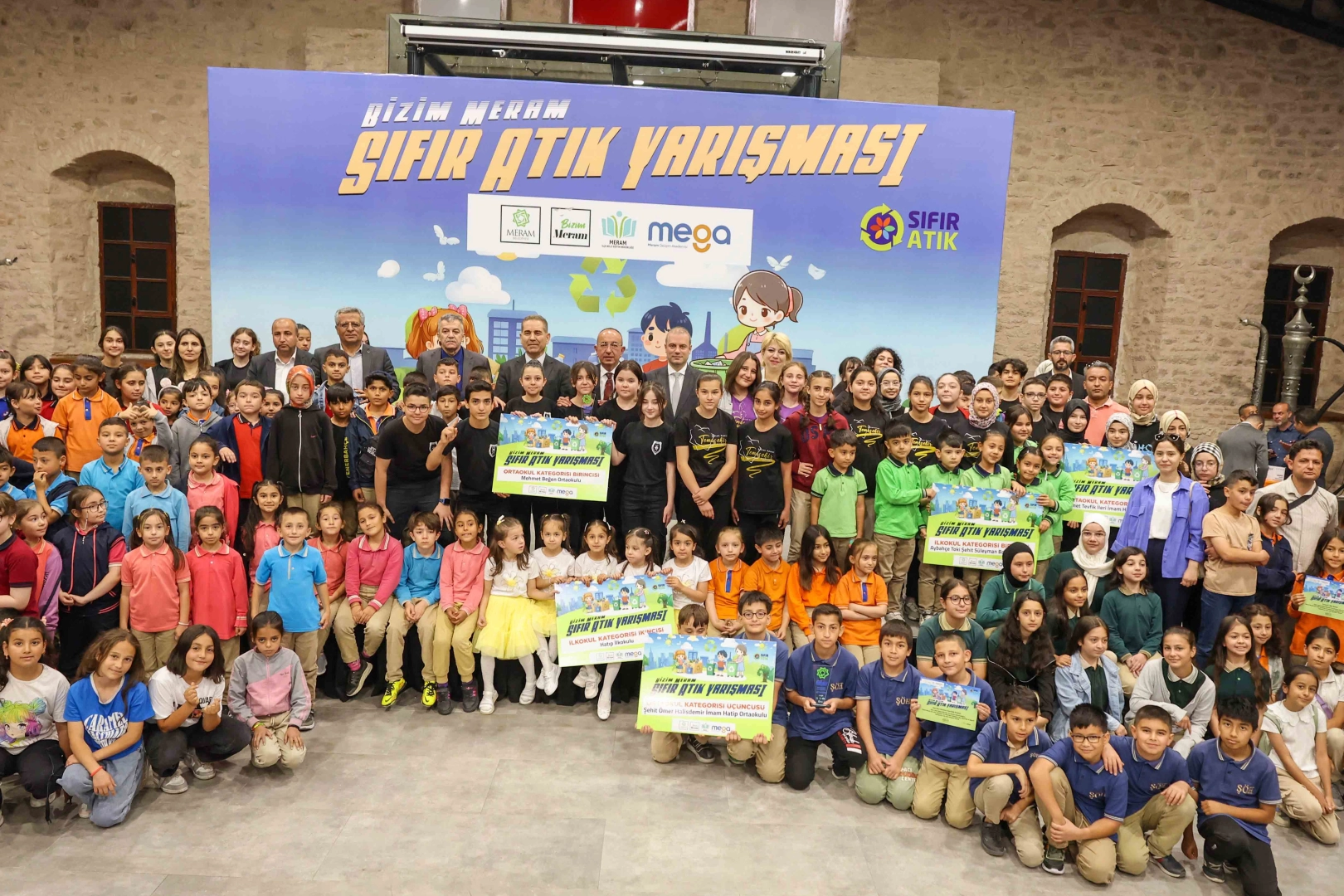 ‘Temiz Bir Gelecek’ sloganıyla Meram Belediyesi tarafından düzenlenen ‘Bizim Meram