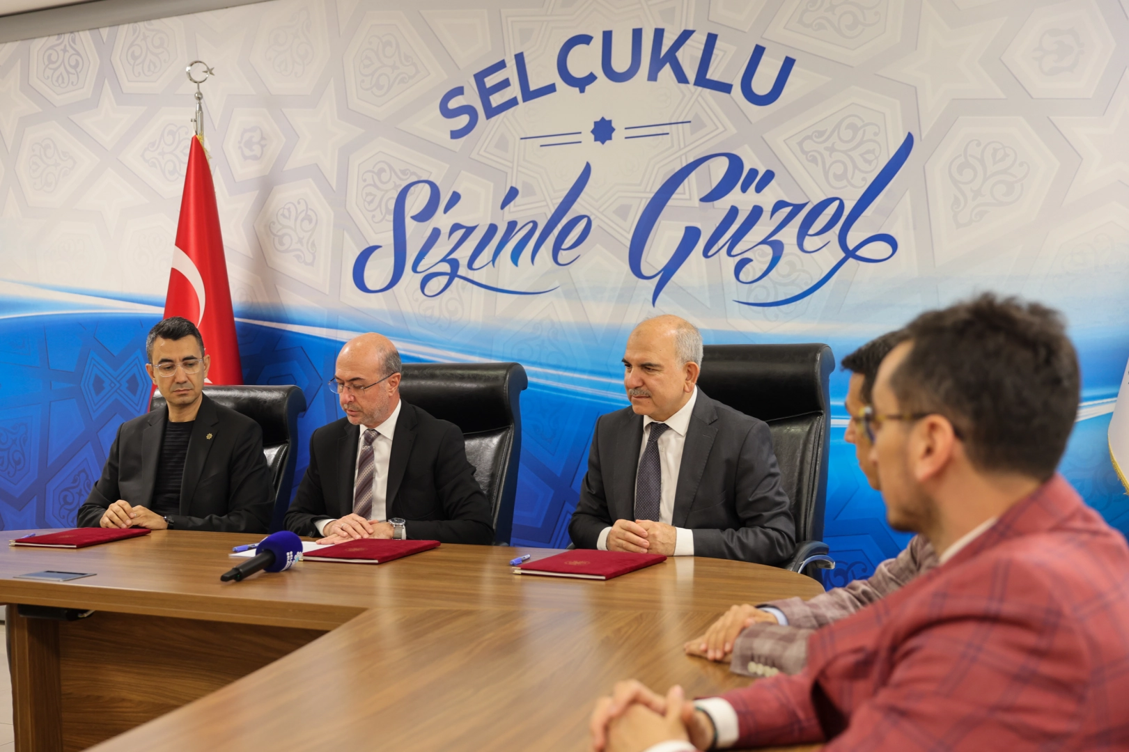 Konya’da Selçuklu Belediyesi, 2025 “Aile Yılı” kapsamında Işıklar Mahallesi’ne Mahperi