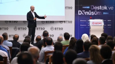 Bursa’da KOSGEB ve BTSO iş birliğiyle düzenlenen toplantıda, KOBİ’lere sağlanan