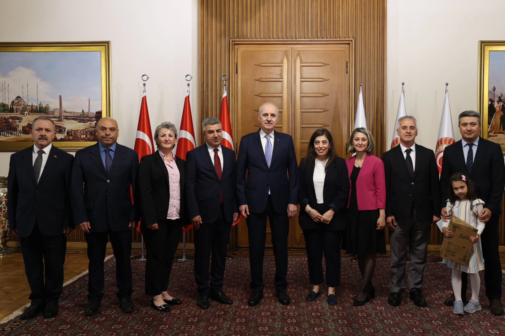 TBMM Başkanı Numan Kurtulmuş, Kurban Bayramı öncesinde Meclis personeliyle bir