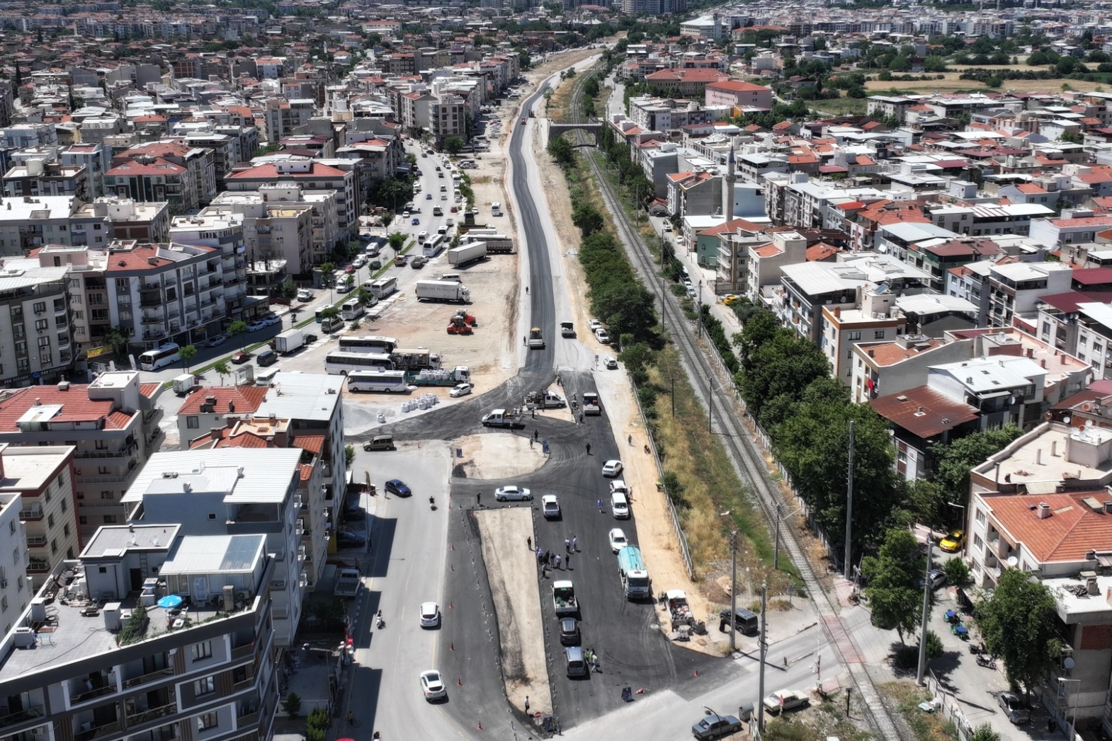 Manisa’da 18 yıldır çözülemeyen Cider Yolu sorunu, Manisa Büyükşehir Belediyesi’nin