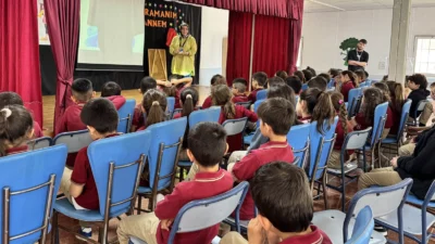 Sakarya Büyükşehir Belediyesi, çocuk ve gençlerin bilinçli teknoloji kullanımı konusunda