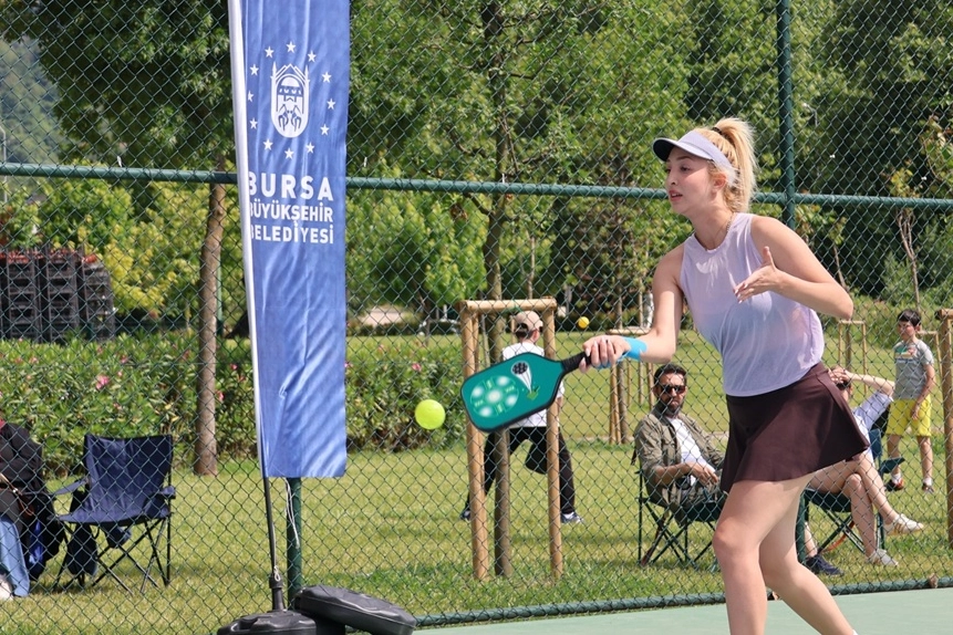 Türkiye’de spora yeni bir soluk getiren pickleball, büyük bir ivme