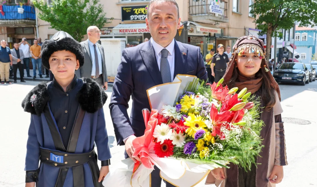 Bilecik’in yeni Valisi Faik Oktay Sözer, Şeyh Edebali’nin huzurunda dualarla