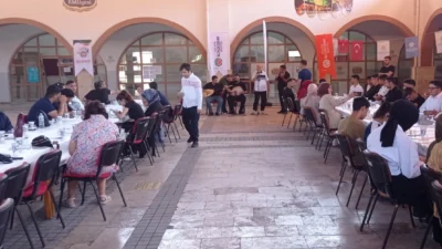 Malatya Büyükşehir Belediyesi, sınav maratonundaki öğrencileri yalnız bırakmıyor. MALATYA (İGFA)