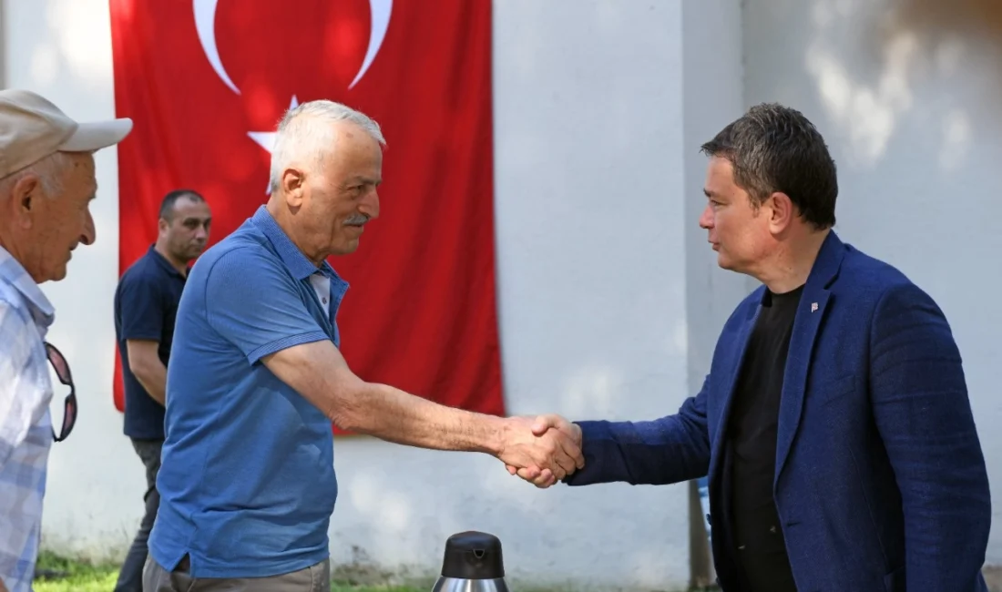 Bursa Osmangazi Belediye Başkanı Erkan Aydın, her hafta gelenek haline