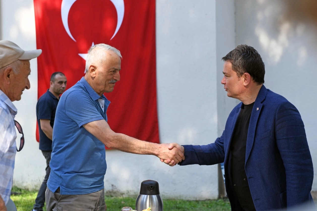 Bursa Osmangazi Belediye Başkanı Erkan Aydın, her hafta gelenek haline