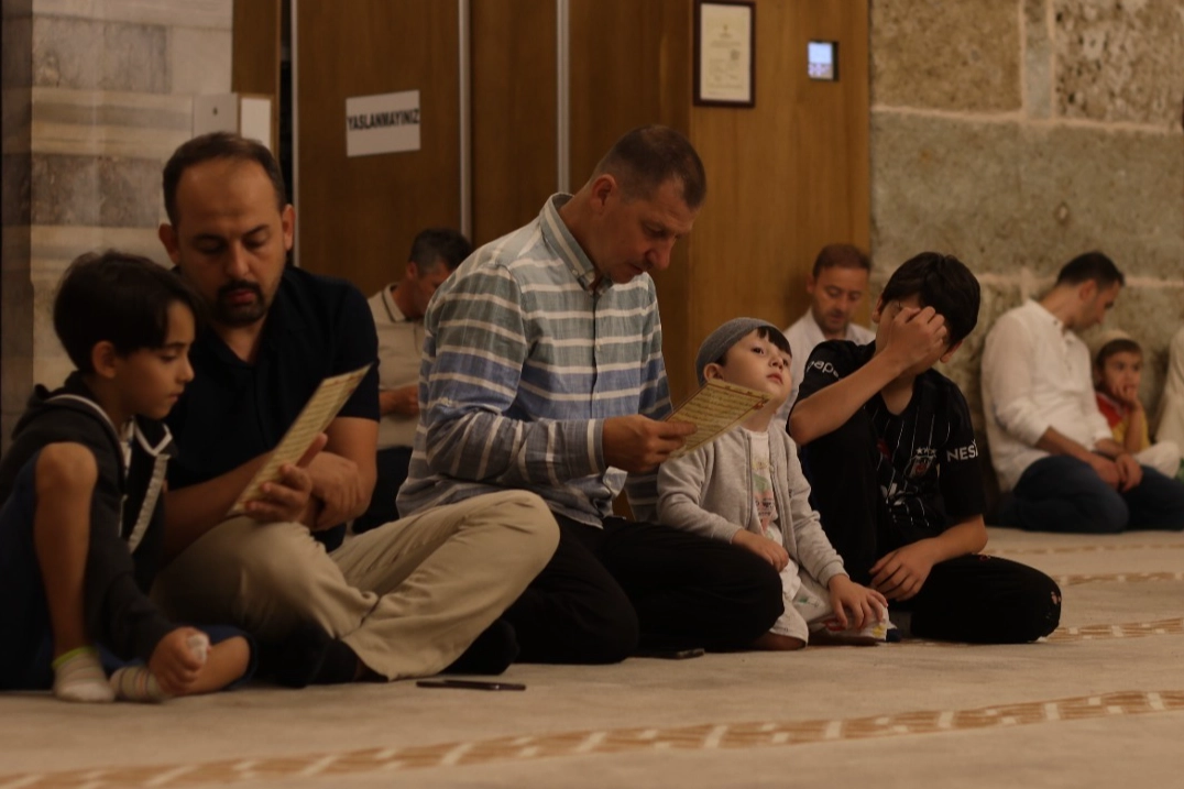 Kocaeli Büyükşehir Belediyesi’nin düzenlediği “Sertaç Abi ile Şehitlerimiz İçin Sabah