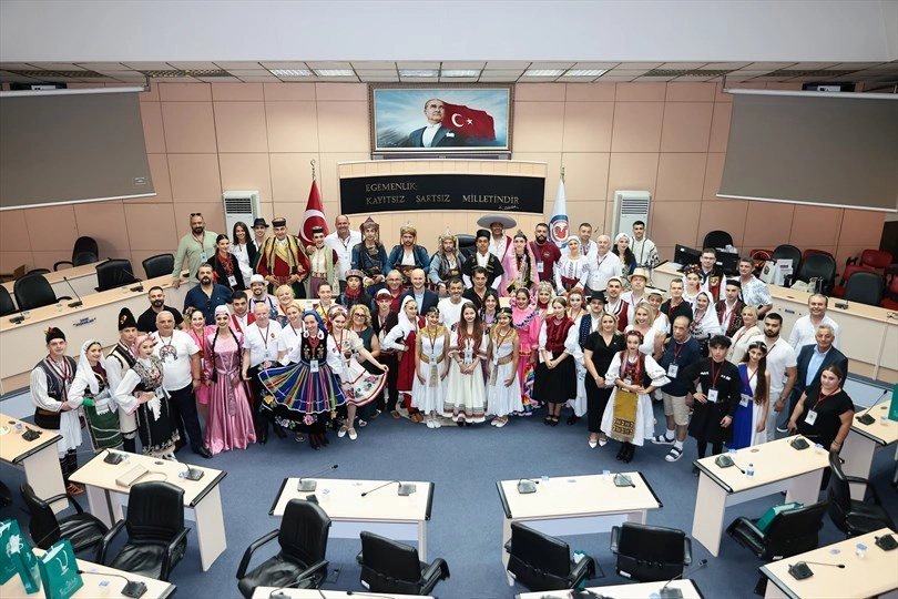 Denizli, bu yıl 19.’su düzenlenen Uluslararası Halk Dansları Festivali ile