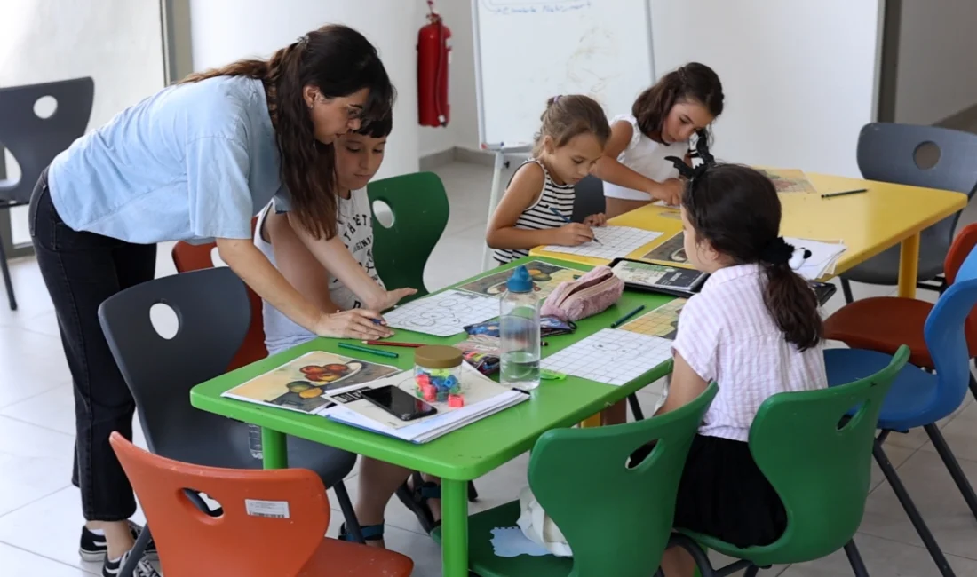 İzmir’de Karabağlar Belediyesi, yaz tatilinde çocuklara Nasreddin Hoca Çocuk Bilim