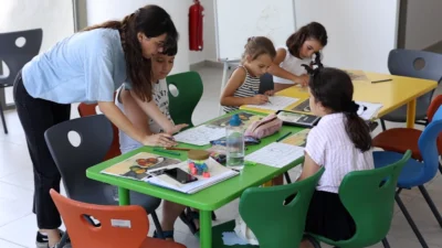 İzmir’de Karabağlar Belediyesi, yaz tatilinde çocuklara Nasreddin Hoca Çocuk Bilim