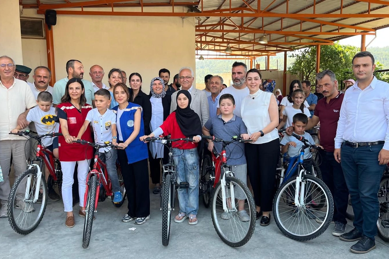 Muğla Büyükşehir Belediyesi “Kitaplara Yolculuk Sizden Bisikletiniz Büyükşehirden” projesi ile