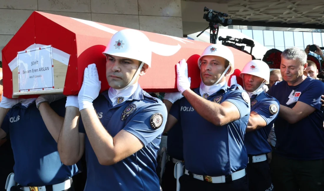 İçişleri Bakanı Ali Yerlikaya, Eskişehir Seyitgazi’deki orman yangınında şehit olan