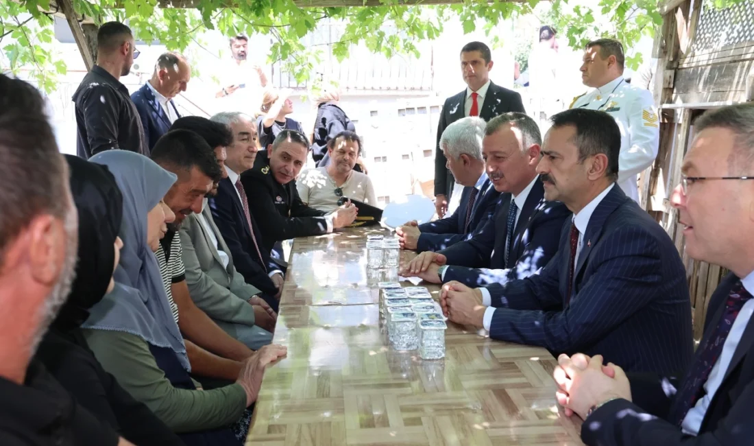 Kocaeli Valisi İlhami Aktaş ve Kocaeli Büyükşehir Belediye Başkanı Doç.