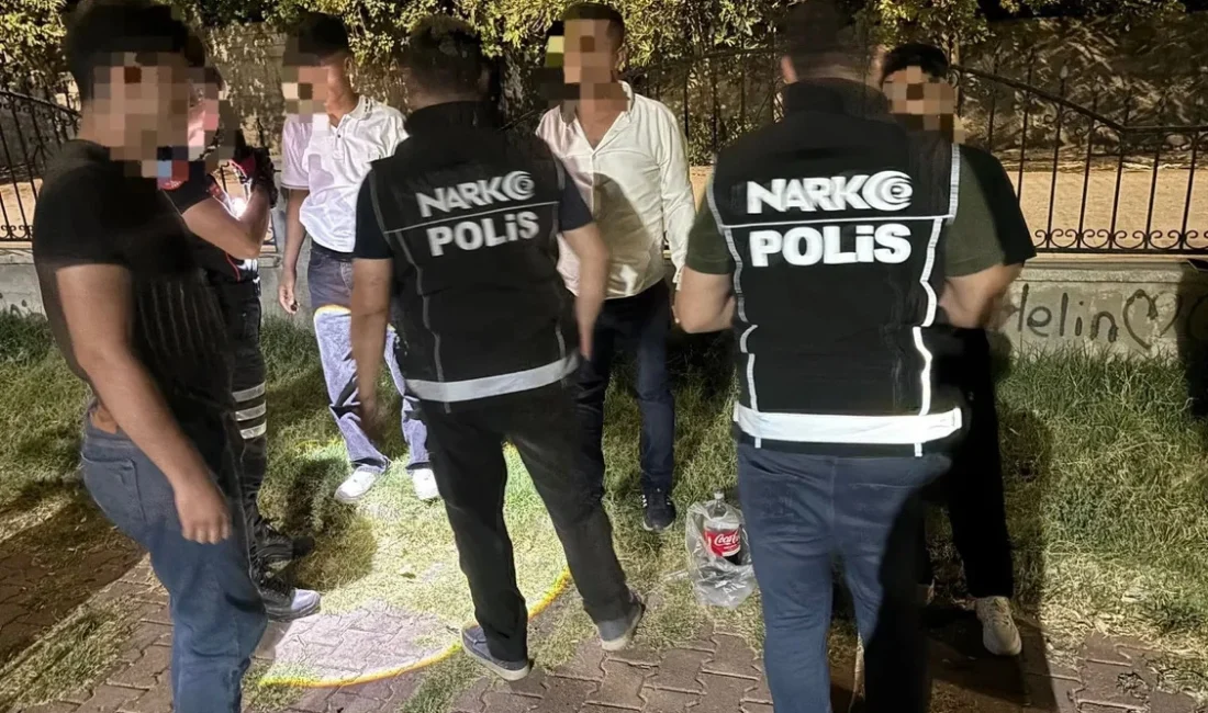 Adıyaman İl Emniyet Müdürlüğü Narkotik Suçlarla Mücadele Şube Müdürlüğü ekiplerince,