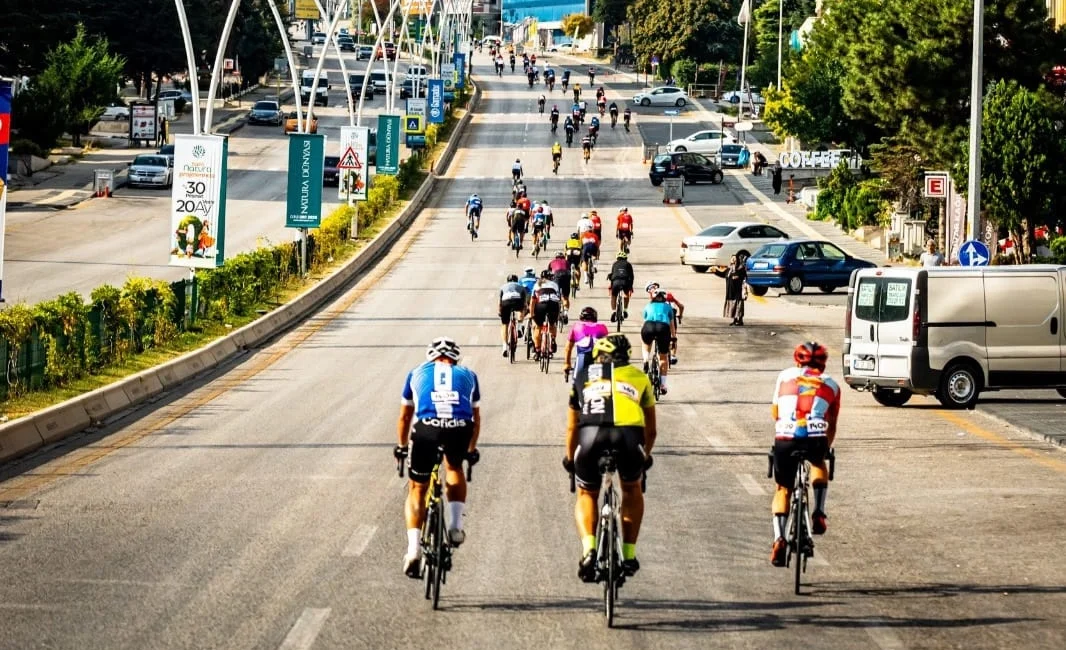 Türkiye’nin en prestijli amatör yol bisikleti yarışlarından biri olan Maximum
