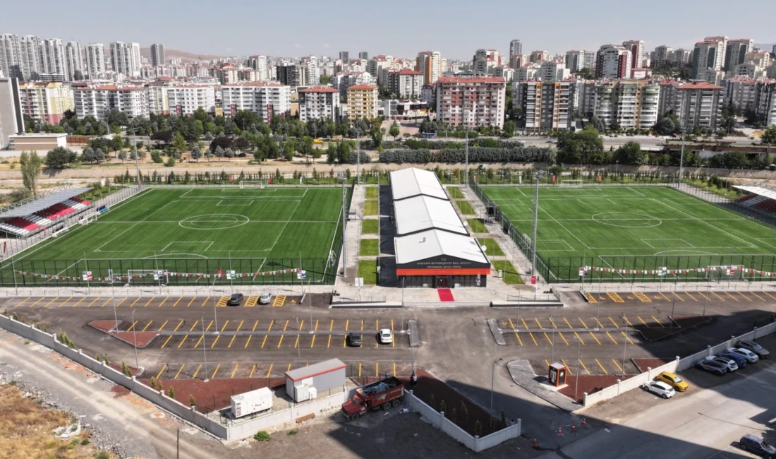 Ankara Büyükşehir Belediyesi, amatör sporun gelişimi için yatırımlarını sürdürüyor. Batıkent