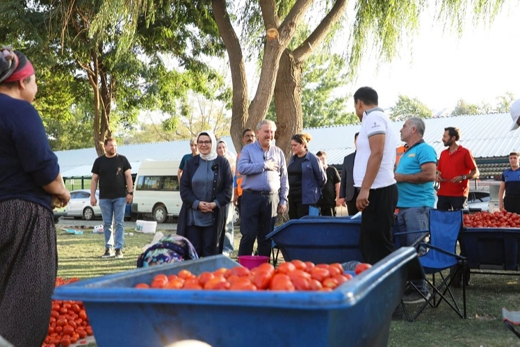 AK Parti Kayseri Milletvekili Ayşe Böhürler, Melikgazi Belediyesi’nin büyük ilgi