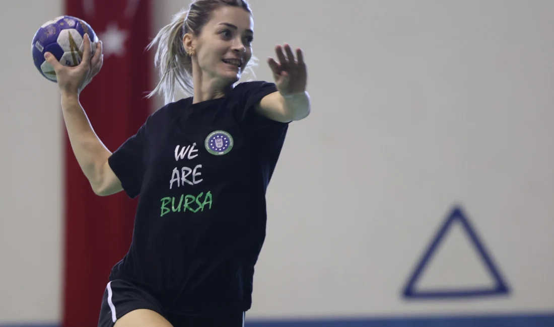 Kadınlar Hentbol Süper Ligi’nde mücadele eden Bursa Büyükşehir Belediyespor, yeni