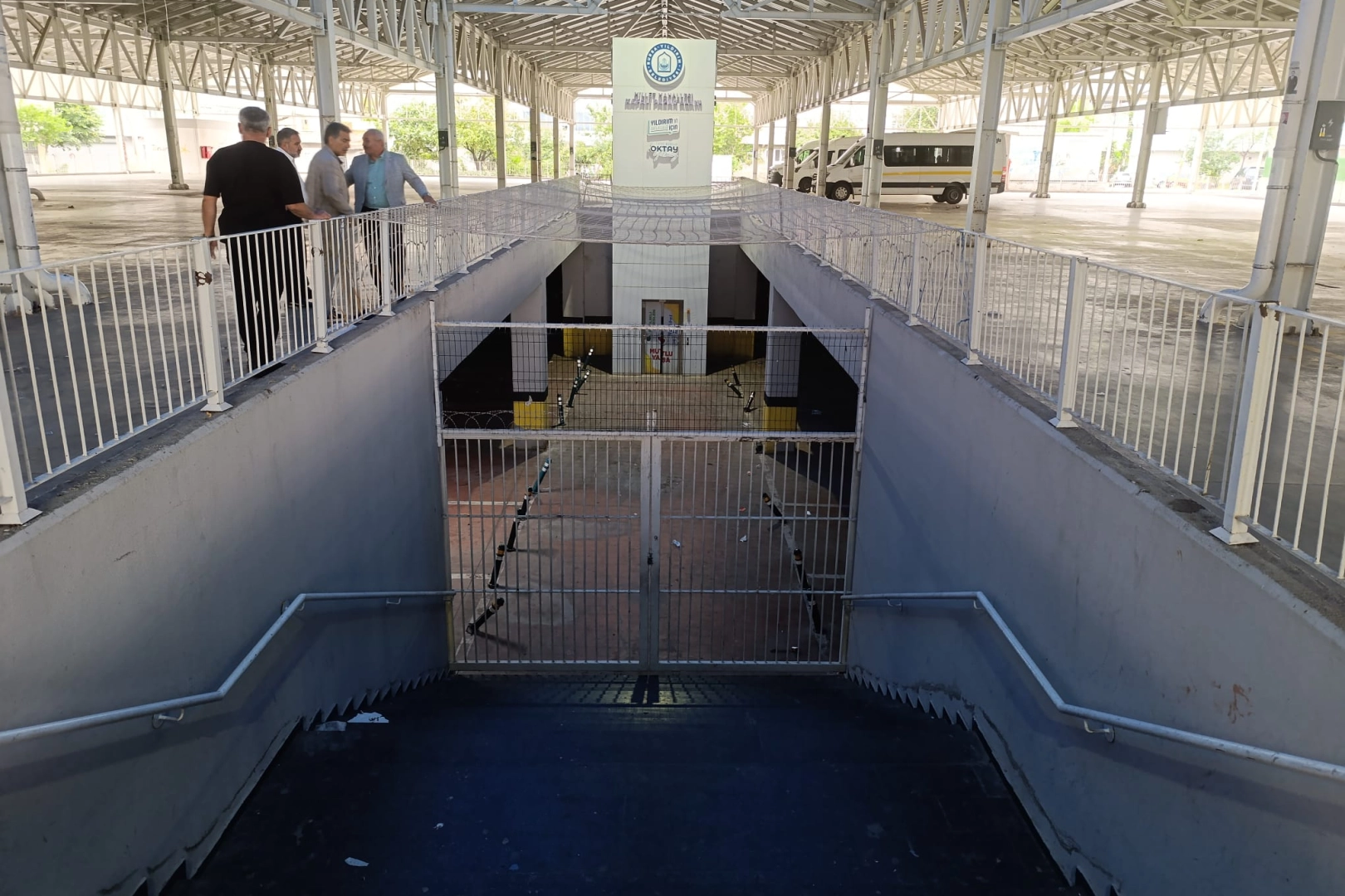 Bursa Gemlik Belediye Başkanı Şükrü Deviren, ilçeye kazandırılması planlanan Perşembe