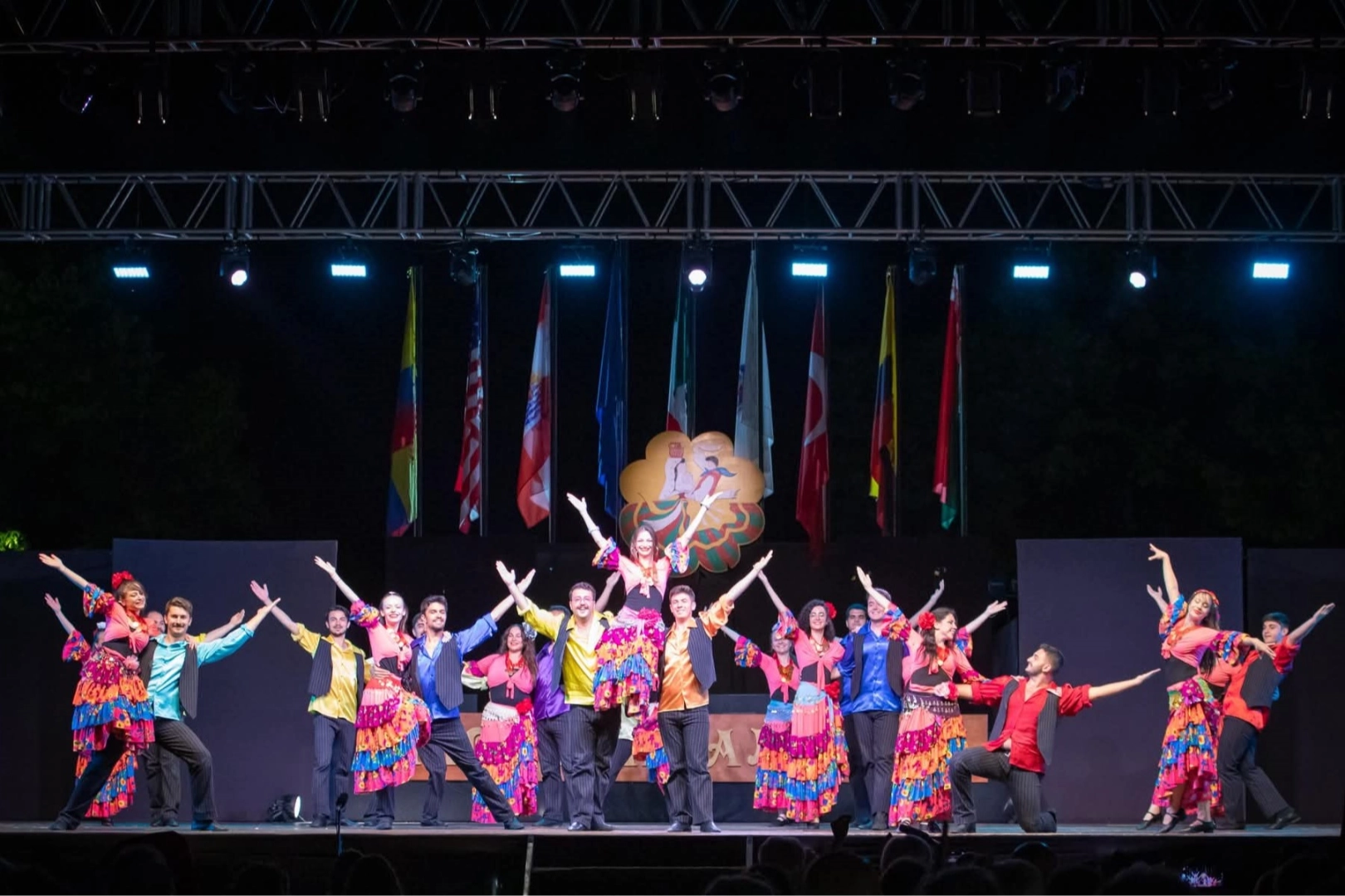 İtalya’nın Apiro şehrindeki 52’inci Uluslararası Terranostra Folklor Festivali’ne katılan Nilüfer