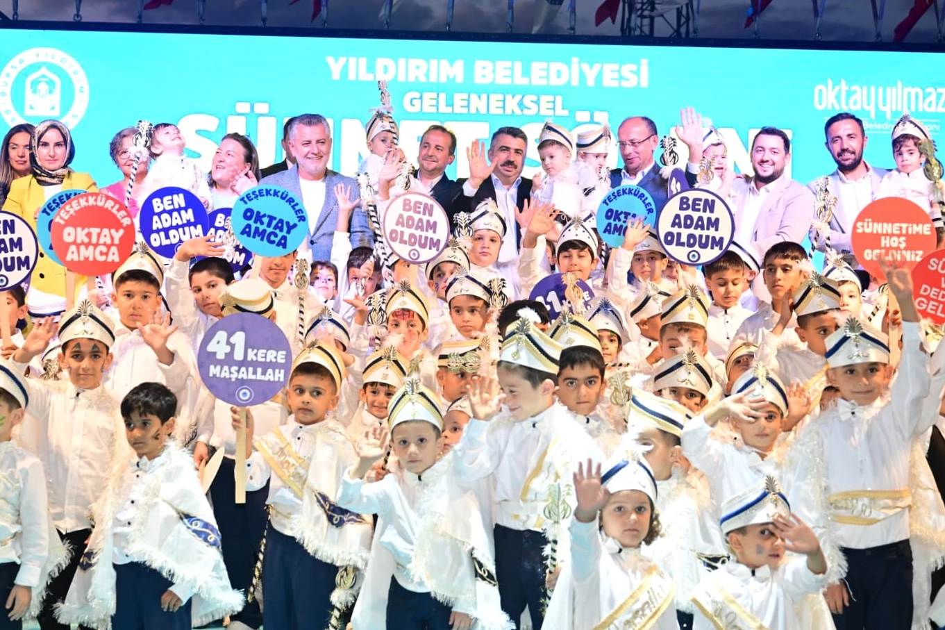 Bursa Yıldırım Belediyesi tarafından sünnet ettirilen 600 çocuk için düzenlenen