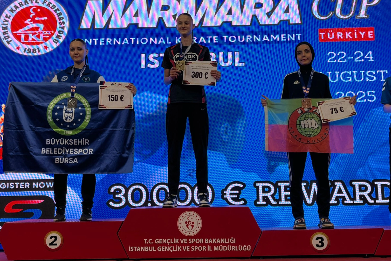 Bursa Büyükşehir Belediyespor Kulübü sporcuları, ulusal ve uluslararası organizasyonlarda elde
