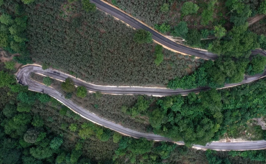 Ordu Büyükşehir Belediyesinin çalışmalarıyla kırsal mahallelerde ulaşım standartları her geçen