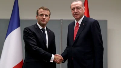 Cumhurbaşkanı Recep Tayyip Erdoğan, Fransa Cumhurbaşkanı Emmanuel Macron ile Fransa
