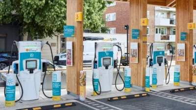 Türkiye’de toplam elektrikli otomobil sayısı, 2025 Haziran sonunda geçen yılın