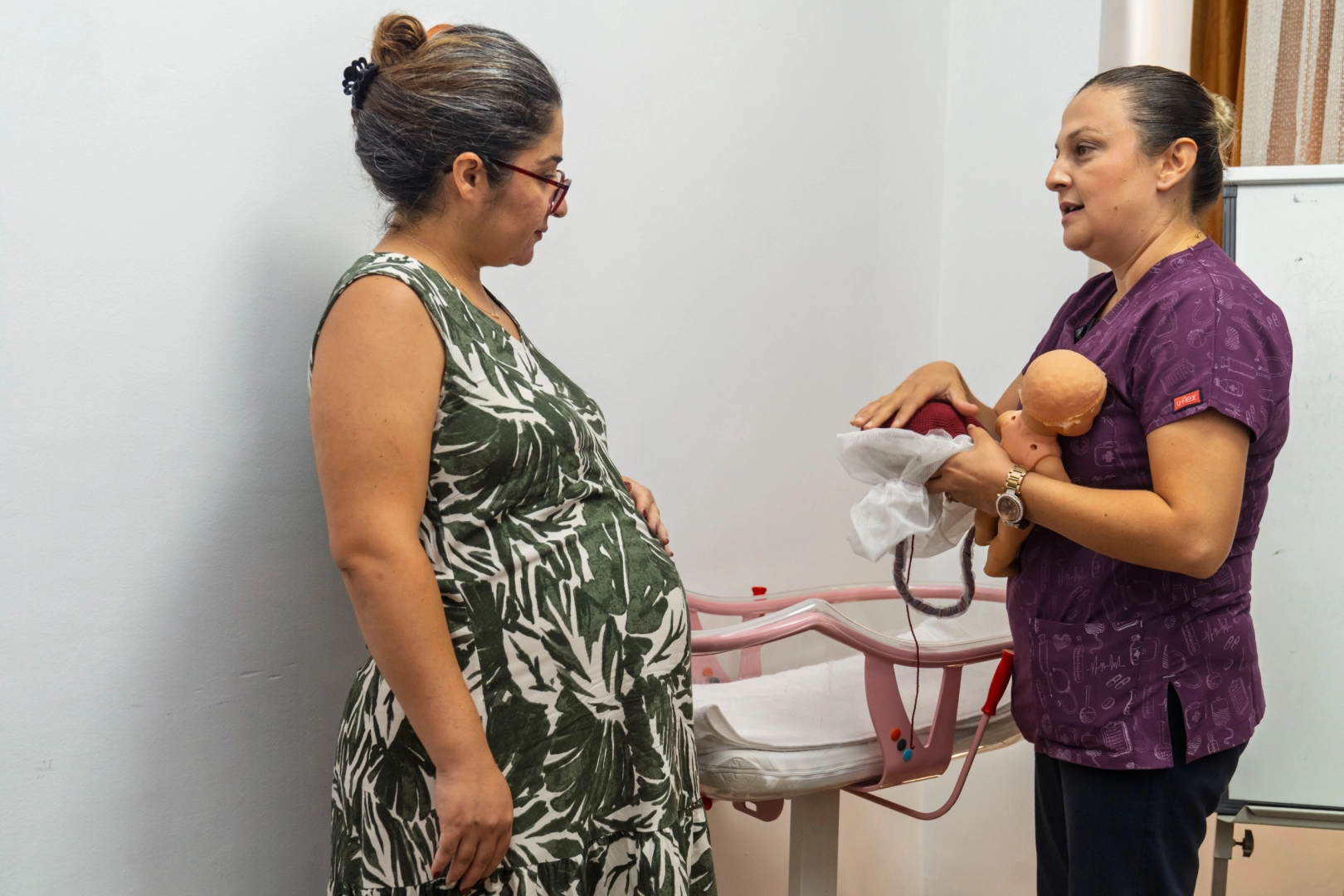 İzmir Büyükşehir Belediyesi Eşrefpaşa Hastanesi, anne adaylarına yönelik Gebe Okulu’nu