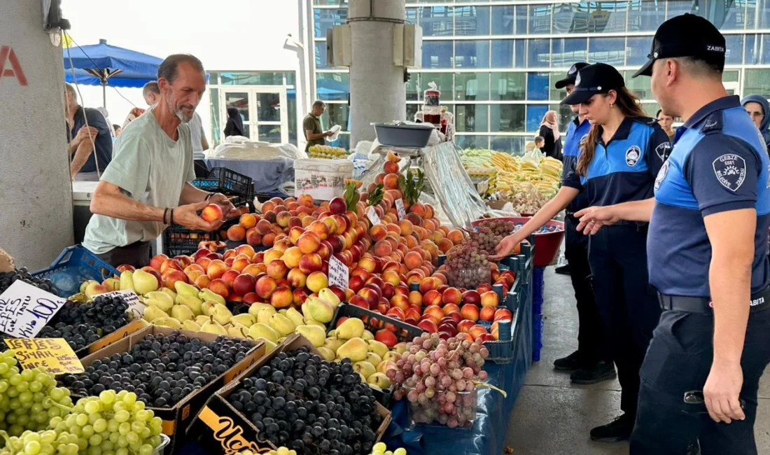 Kocaeli’nin Gebze ilçesinde Zabıta Müdürlüğü ekipleri, vatandaşların sağlıklı ve güvenli
