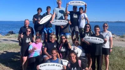 Hatay Sörf Merkezi’nden dokuz genç sporcu, Hatay ve Almanya’nın Kiel