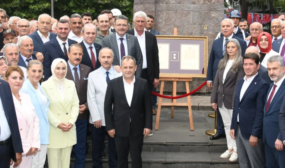 Trabzon Büyükşehir Belediye Başkanı Ahmet Metin Genç, 101 yıl aradan